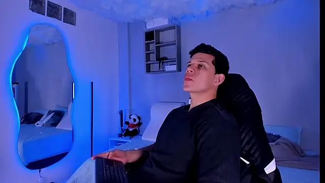 MarcoSullivan online show from 11/24/25, 01:44