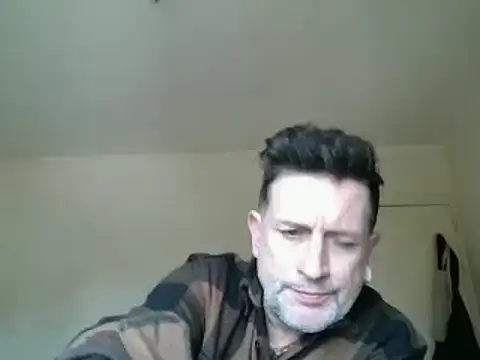 Snapshot of oopsxx chatting on 01/29/25, 12:56 oopsxx online show from 01/29/25, 12:56