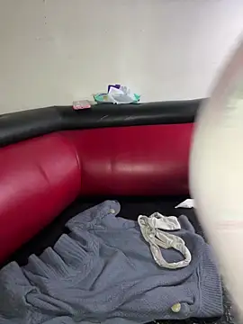 Azuna25 online show from 12/19/25, 06:21