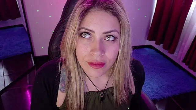 Natalia Montoya online show from 09/24/25, 10:16