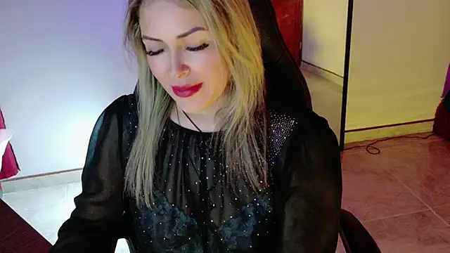 Natalia Montoya online show from 11/20/25, 08:09