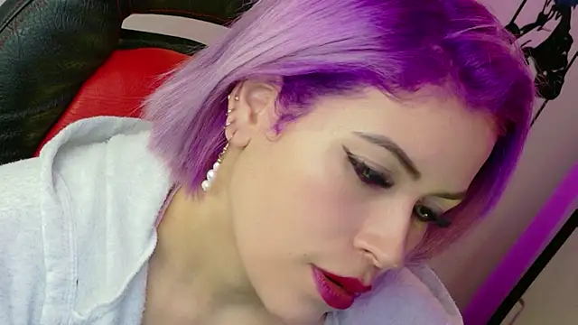 Natalia Montoya online show from 04/17/26, 03:31