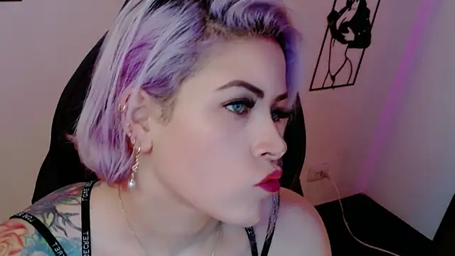 Natalia Montoya online show from 03/04/26, 09:00