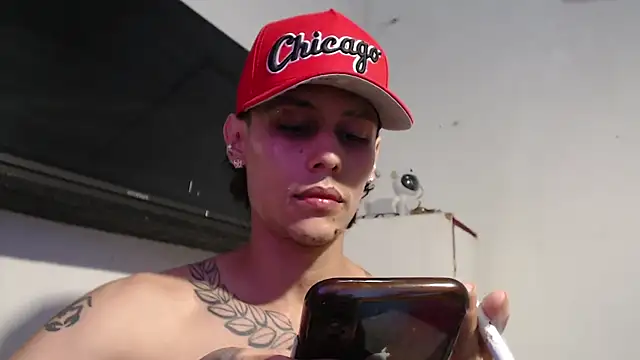 Snapshot of bix_couples chatting on 11/03/25, 01:22 bix couples online show from 11/03/25, 01:22