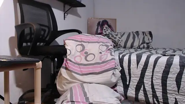 Snapshot of bix_couples chatting on 11/10/25, 11:21 bix couples online show from 11/10/25, 11:21