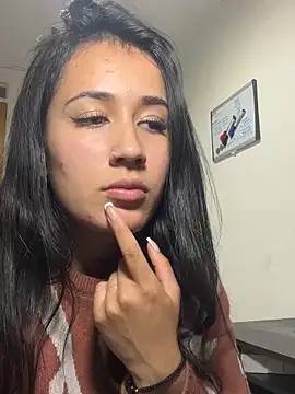 AnithaFigueroa1 online show from 02/15/25, 05:09