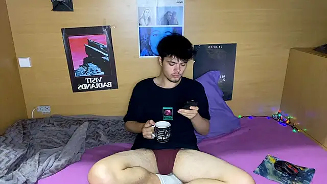 mystrauud online show from 10/19/25, 08:00