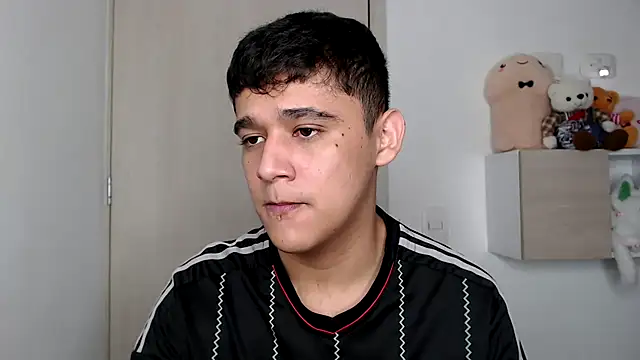 Snapshot of kaiine190 chatting on 02/06/26, 09:38 kaiine190 online show from 02/06/26, 09:38