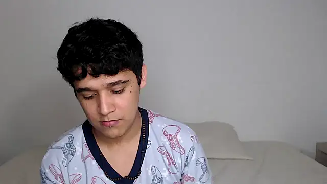 kaiine190 online show from 11/03/25, 07:50