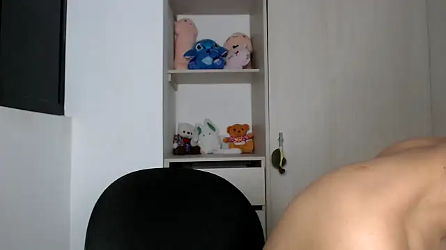 Snapshot of kaiine190 chatting on 02/23/26, 09:15 kaiine190 online show from 02/23/26, 09:15