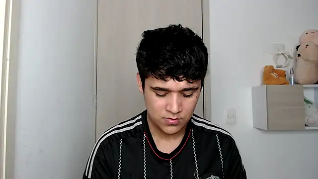 kaiine190 online show from 10/21/25, 10:25