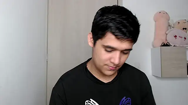 kaiine190 online show from 10/22/25, 06:35