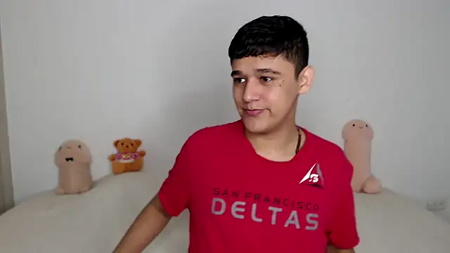 kaiine190 online show from 11/25/25, 10:37