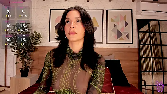 LunaRuso online show from 10/19/25, 08:11