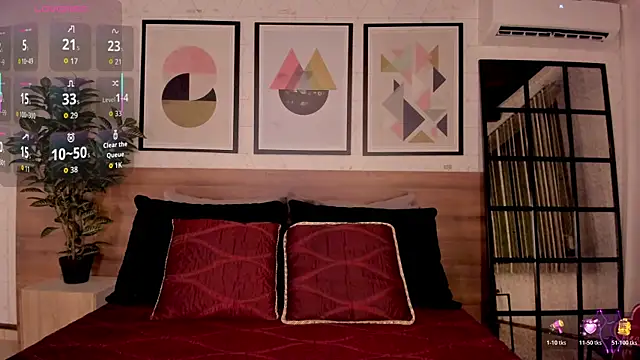 LunaRuso online show from 11/11/25, 07:52