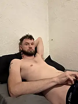 Snapshot of Talenjames4 chatting on 10/24/25, 08:08 Talenjames4 online show from 10/24/25, 08:08