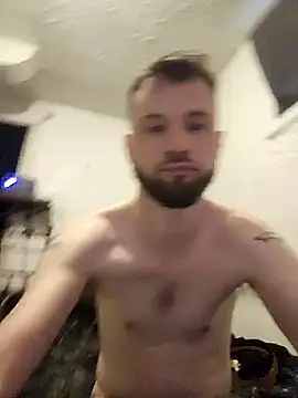 Snapshot of Talenjames4 chatting on 10/01/25, 02:21 Talenjames4 online show from 10/01/25, 02:21