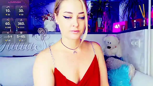  JuliaSpace  online show from 11/10/25, 05:07