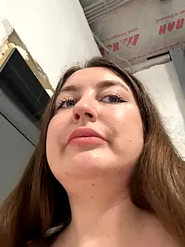 Lady MiaOlson online show from 10/02/25, 12:14