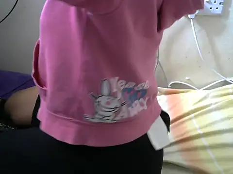 Ma-yolo001 online show from 11/01/25, 09:14