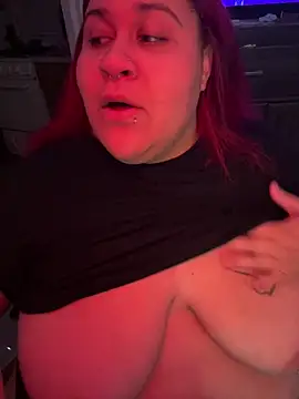 Juicyjordie online show from 10/31/25, 03:25