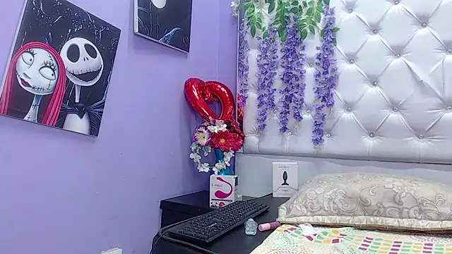 Snapshot of Brith_Adams chatting on 02/23/25, 02:29 Brith Adams online show from 02/23/25, 02:29