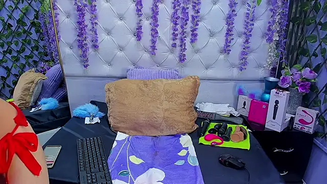 Snapshot of Brith_Adams chatting on 11/28/25, 02:56 Brith Adams online show from 11/28/25, 02:56