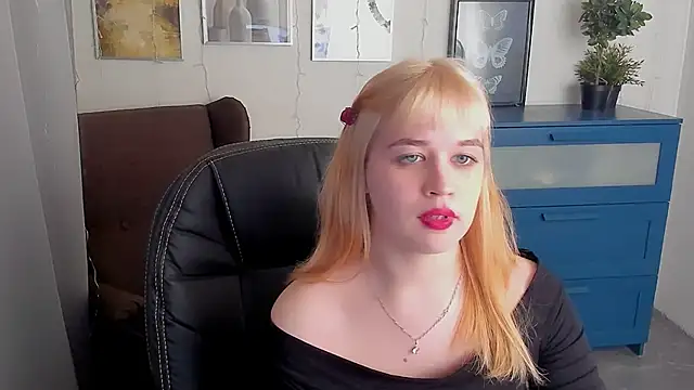 Snapshot of AlicePopsy chatting on 02/28/25, 10:52 AlicePopsy online show from 02/28/25, 10:52