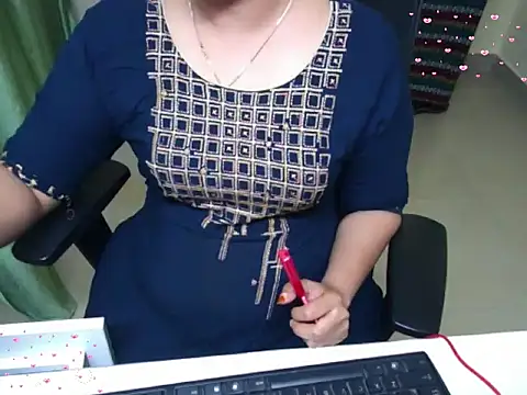 Arushisingh8888 online show from 11/15/25, 01:15