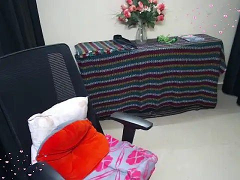 Arushisingh8888 online show from 11/22/25, 12:59