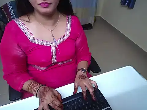 Snapshot of Arushisingh8888 chatting on 09/27/25, 11:05 Arushisingh8888 online show from 09/27/25, 11:05