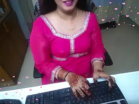 Snapshot of Arushisingh8888 chatting on 09/21/25, 09:58 Arushisingh8888 online show from 09/21/25, 09:58