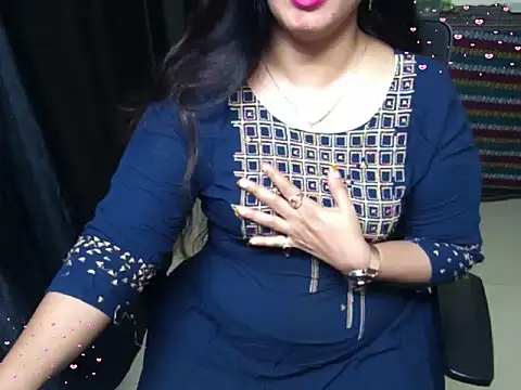 Arushisingh8888 online show from 12/02/25, 11:45