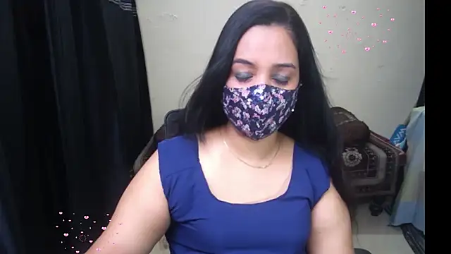 Arushisingh8888 online show from 04/13/26, 02:43