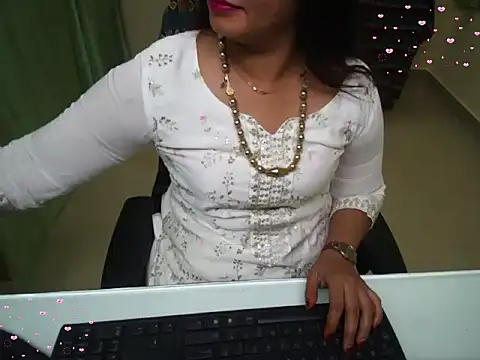 Snapshot of Arushisingh8888 chatting on 10/05/25, 01:46 Arushisingh8888 online show from 10/05/25, 01:46