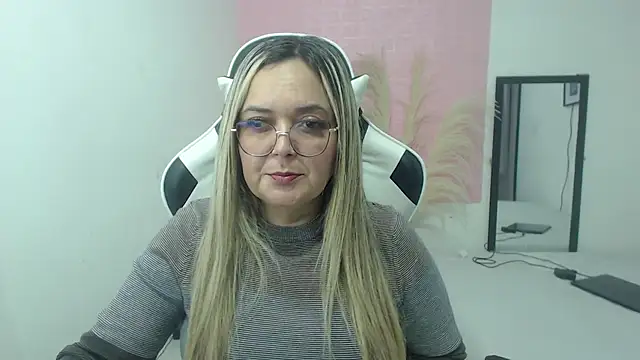 Snapshot of samy_vsn chatting on 06/14/26, 08:21 samy vsn online show from 06/14/26, 08:21
