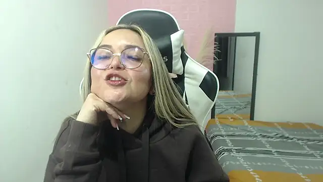 Snapshot of samy_vsn chatting on 07/02/26, 03:23 samy vsn online show from 07/02/26, 03:23