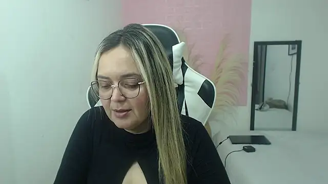 Snapshot of samy_vsn chatting on 06/11/26, 06:05 samy vsn online show from 06/11/26, 06:05