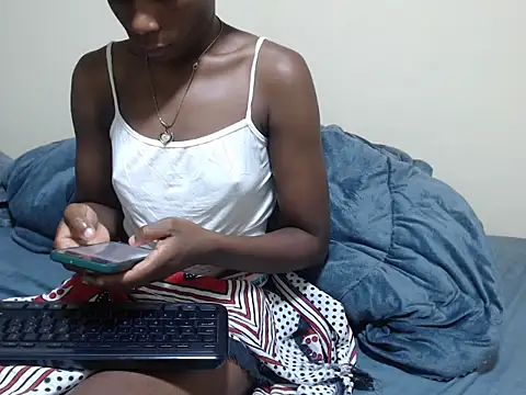 khakiline online show from 11/23/25, 04:00