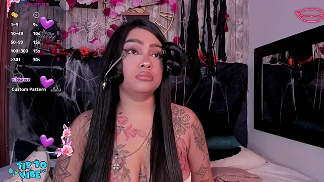 Neko Misaki online show from 11/11/25, 11:49