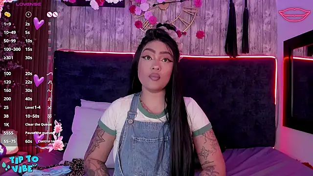 Neko Misaki online show from 04/04/26, 11:50