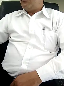 Snapshot of Hot-man39 chatting on 12/21/24, 08:28 Hot-man39 online show from 12/21/24, 08:28