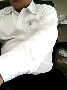 Snapshot of Hot-man39 chatting on 12/21/24, 05:25 Hot-man39 online show from 12/21/24, 05:25
