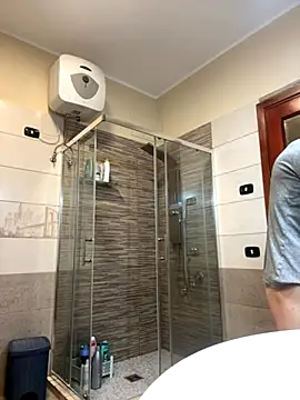 Gionnytav online show from 10/31/25, 05:04