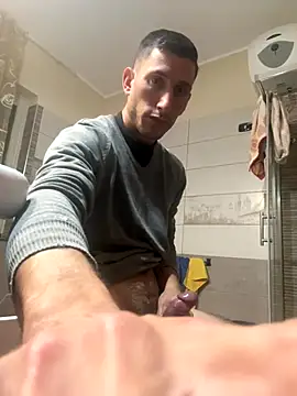 Gionnytav online show from 11/06/25, 04:44