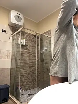 Gionnytav online show from 11/28/25, 04:45