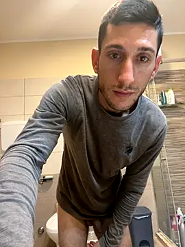 Gionnytav online show from 11/11/25, 04:18