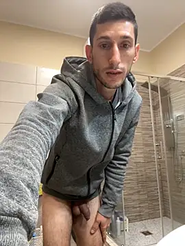 Gionnytav online show from 11/29/25, 04:56