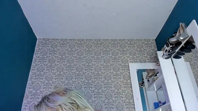 Snapshot of Samantha_cp_ chatting on 03/21/25, 06:29 Samantha cp online show from 03/21/25, 06:29