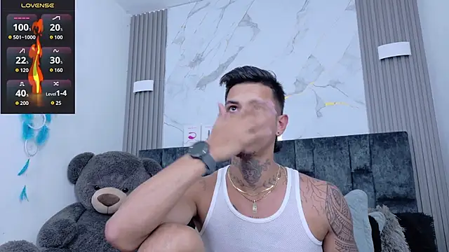 JAYCOB00 online show from 12/15/25, 01:55